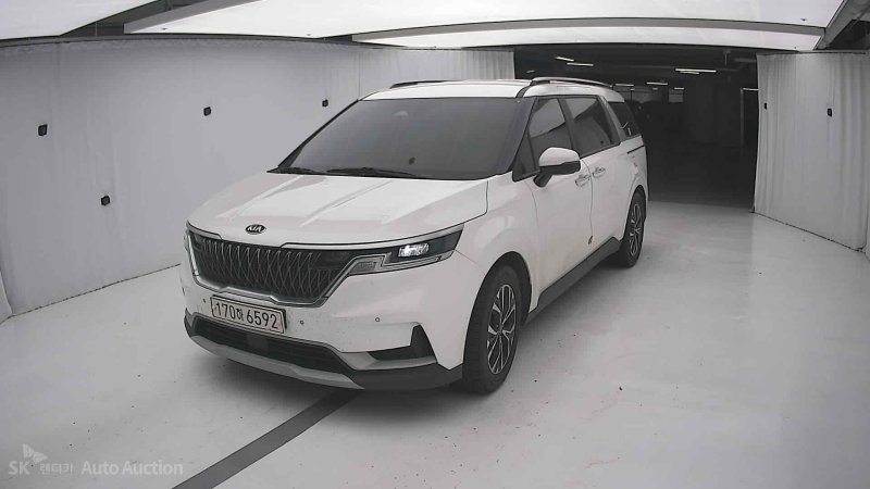 Kia Carnival (KA4) 9-seater Diesel Prestige