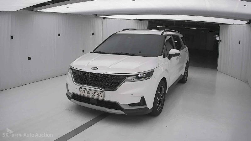 Kia Carnival (KA4) 9-seater Diesel Prestige